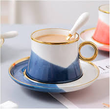 Lyxigt Keramiskt Kaffemugg och Fat Set
