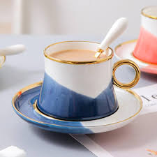 Kreativ Mugg med Tappsked - Perfekt Kaffegåva